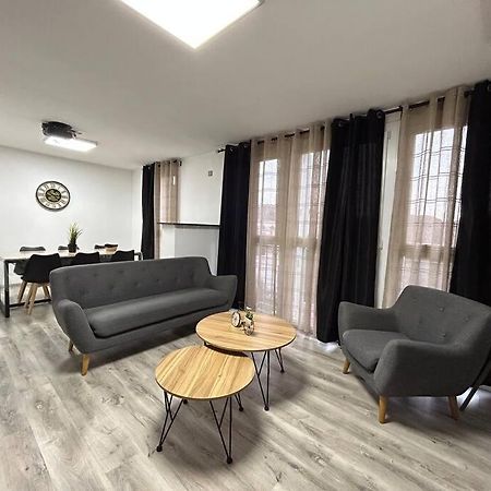 T4 Jolie Vue Avec Jaccuzzi Apartment วิทอลล์ ภายนอก รูปภาพ